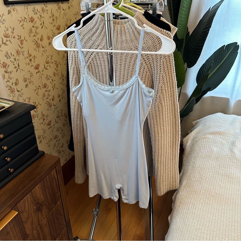Skims baby blue romper sz S